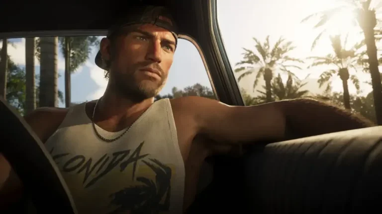 Jason de GTA 6 au volant d'une voiture, casquette à l'envers, sous les palmiers de Leonida