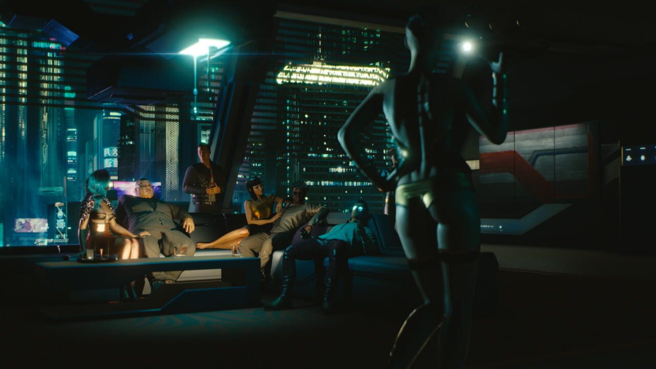 V maniant deux pistolets dans Cyberpunk 2077